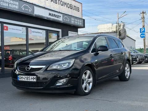 Opel Astra 2011
