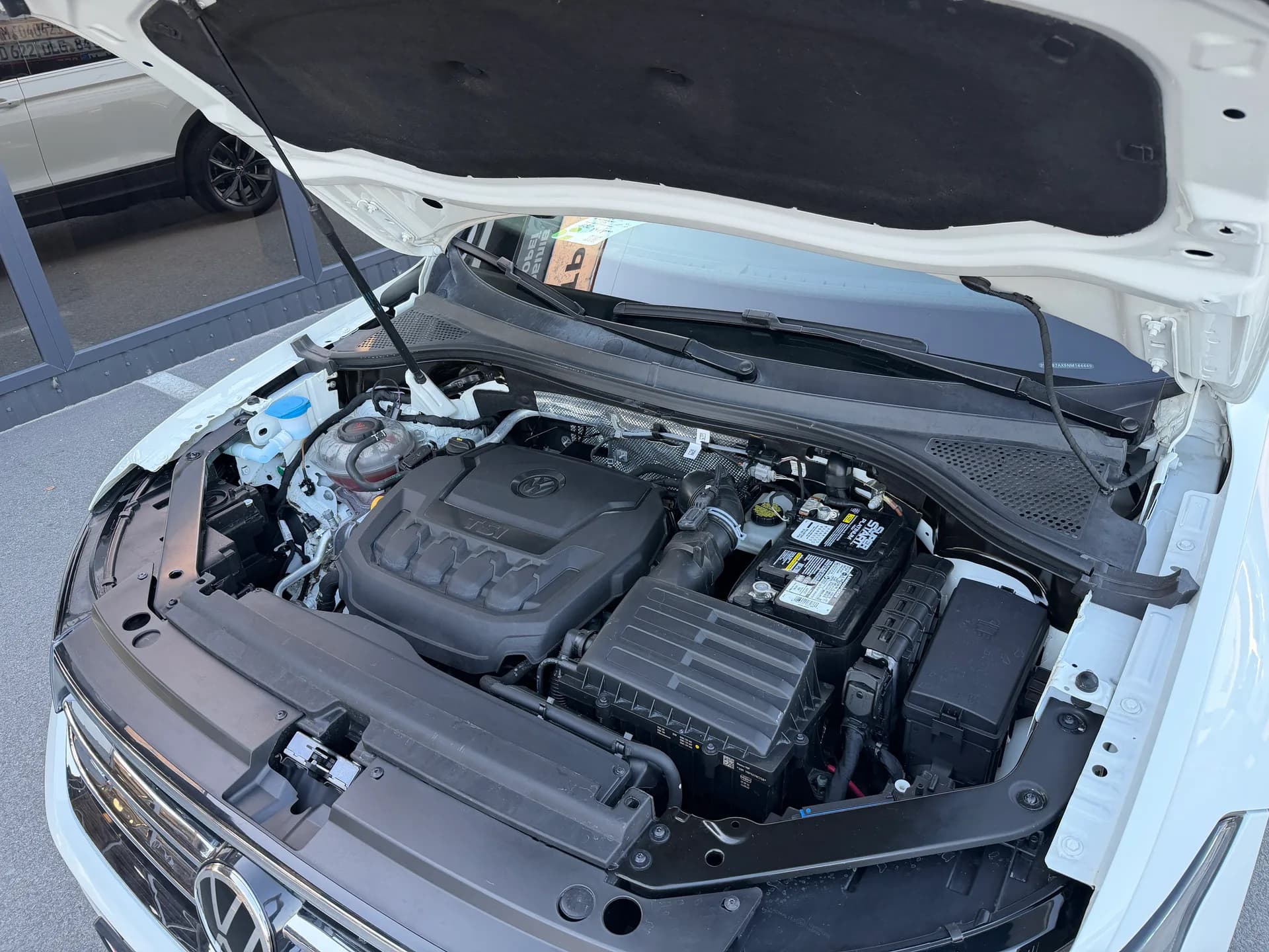 Volkswagen Tiguan — фото 9
