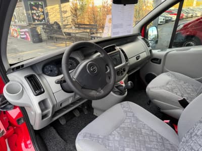 Opel Vivaro — фото 4