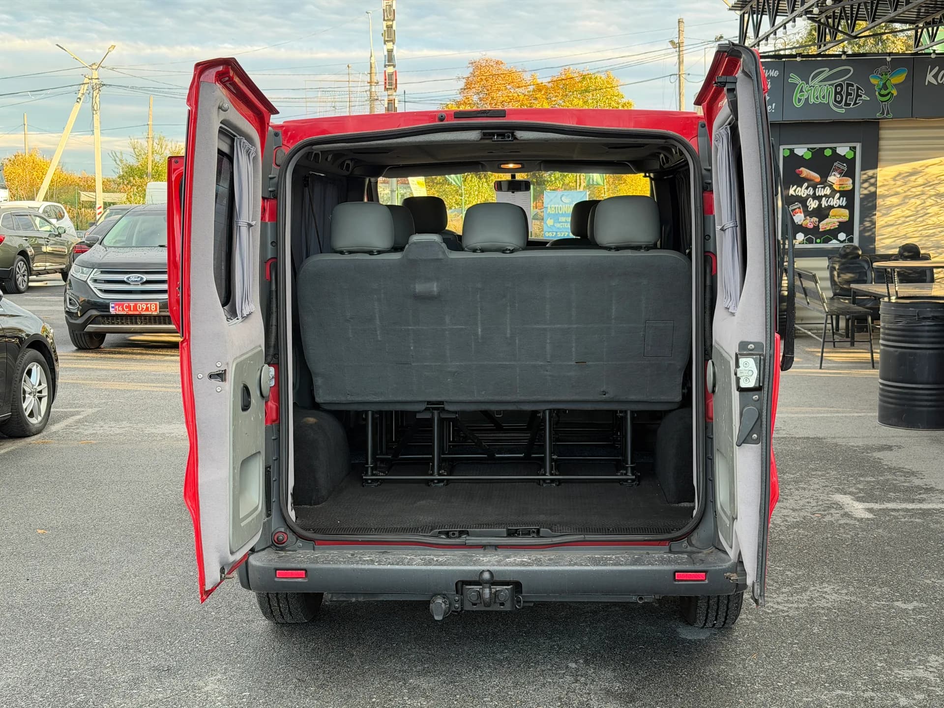 Opel Vivaro — фото 7