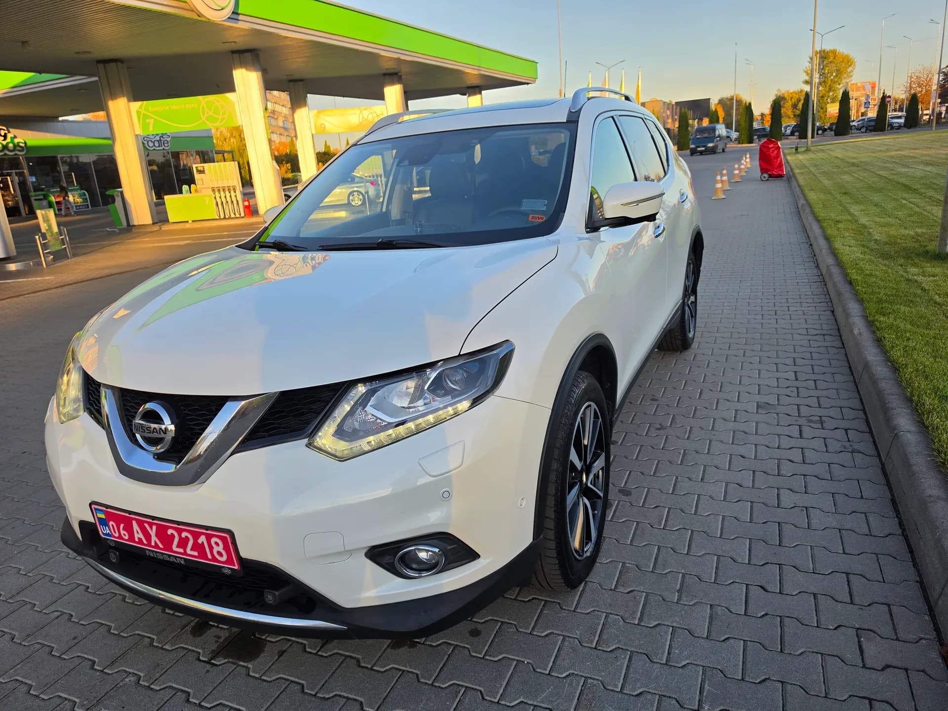 Nissan X-Trail — фото 1
