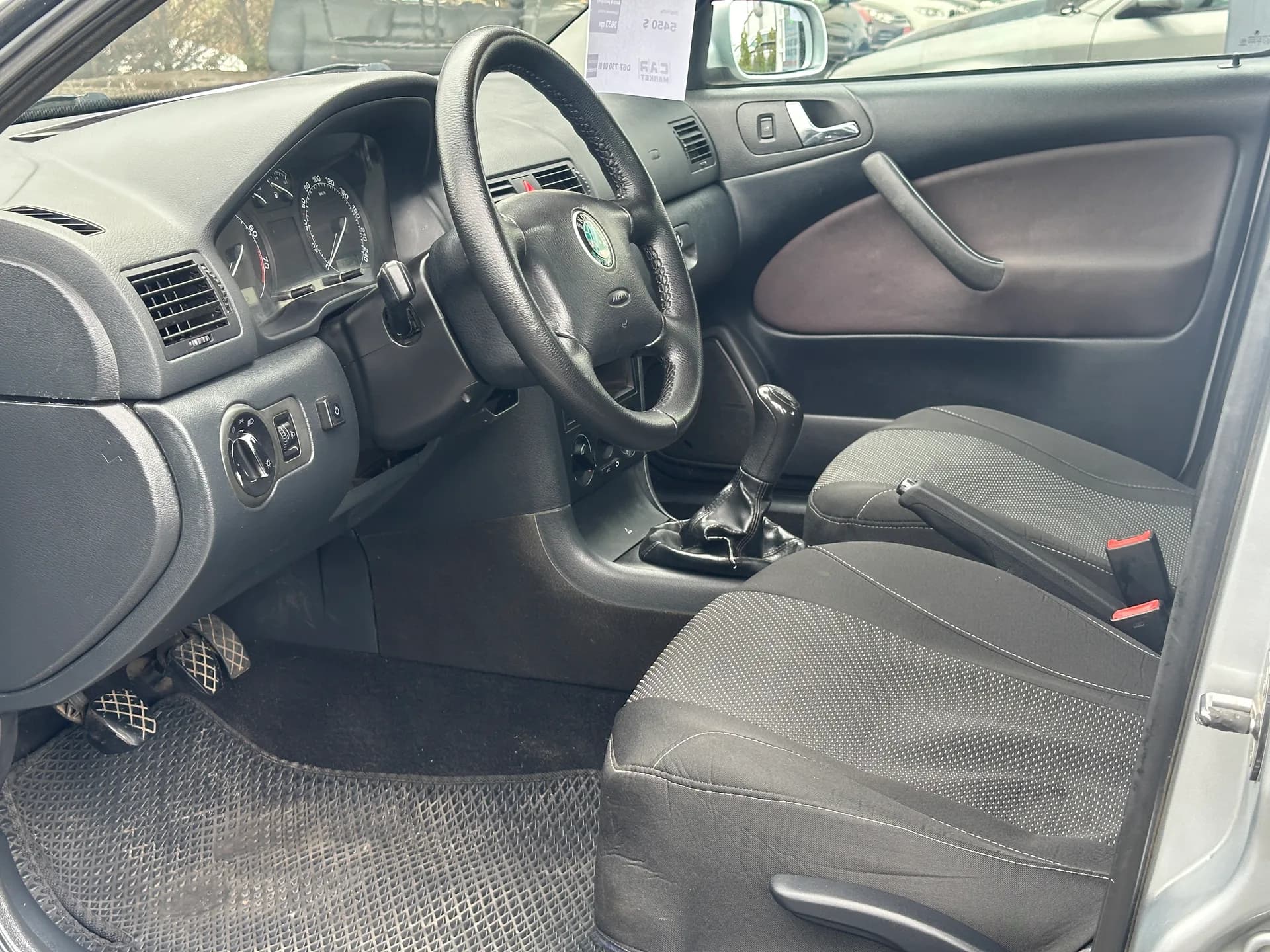 Skoda Octavia — фото 6