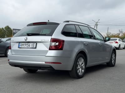Skoda Octavia — фото 3