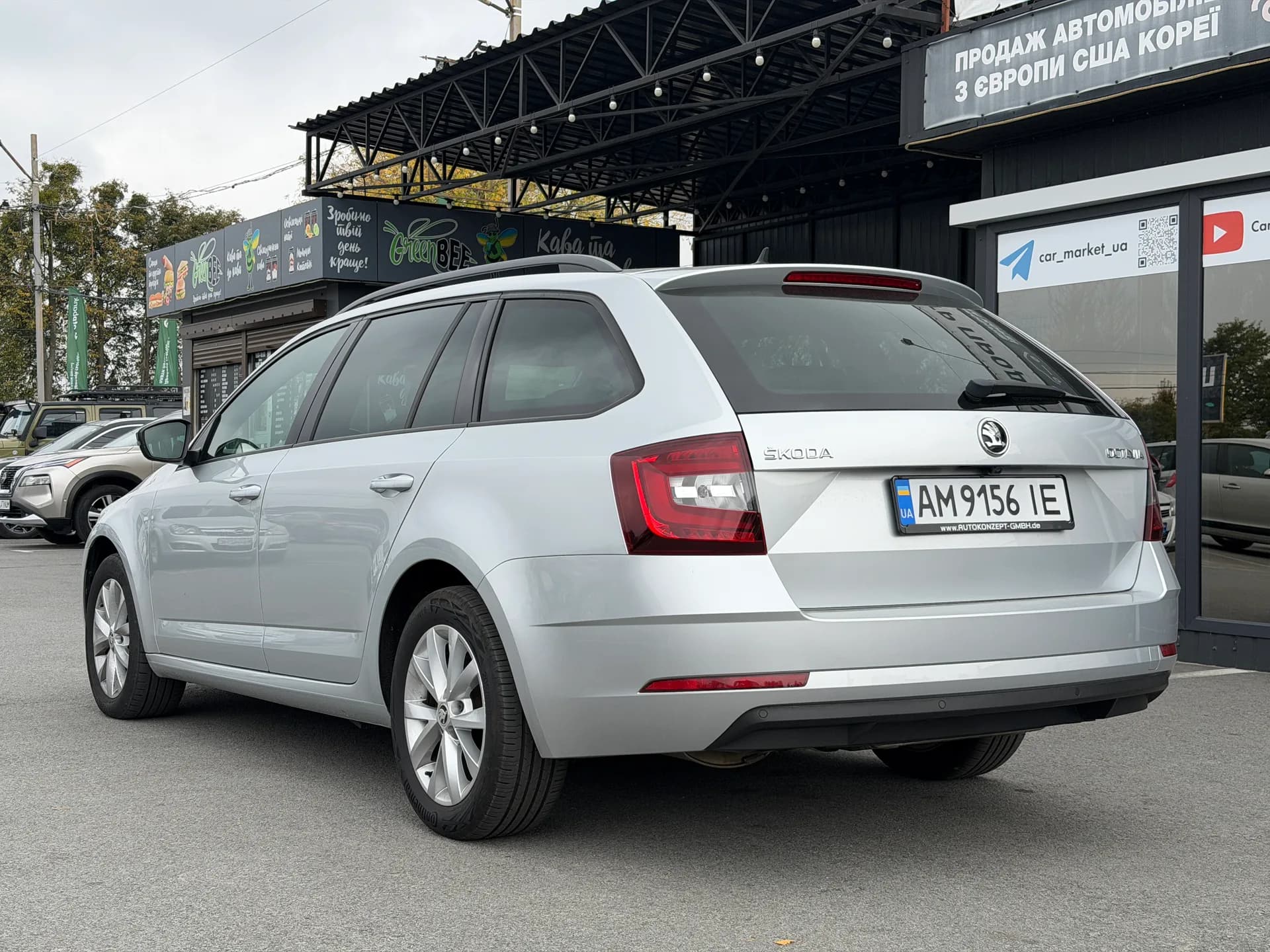 Skoda Octavia — фото 4