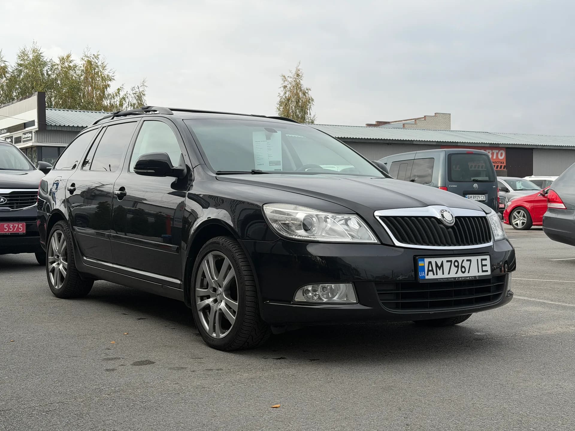 Skoda Octavia — фото 2
