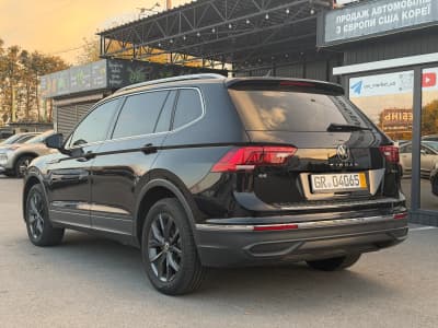 Volkswagen Tiguan — фото 4