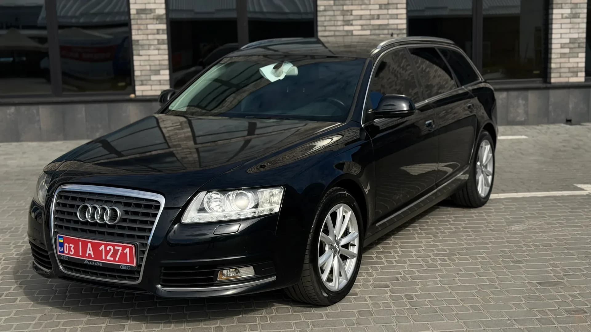Audi A6 — фото 1