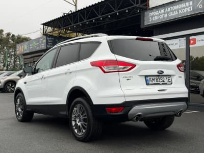 Ford Kuga — фото 4