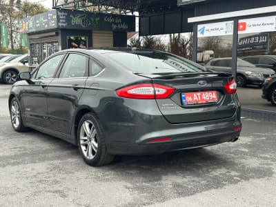 Ford Fusion — фото 3