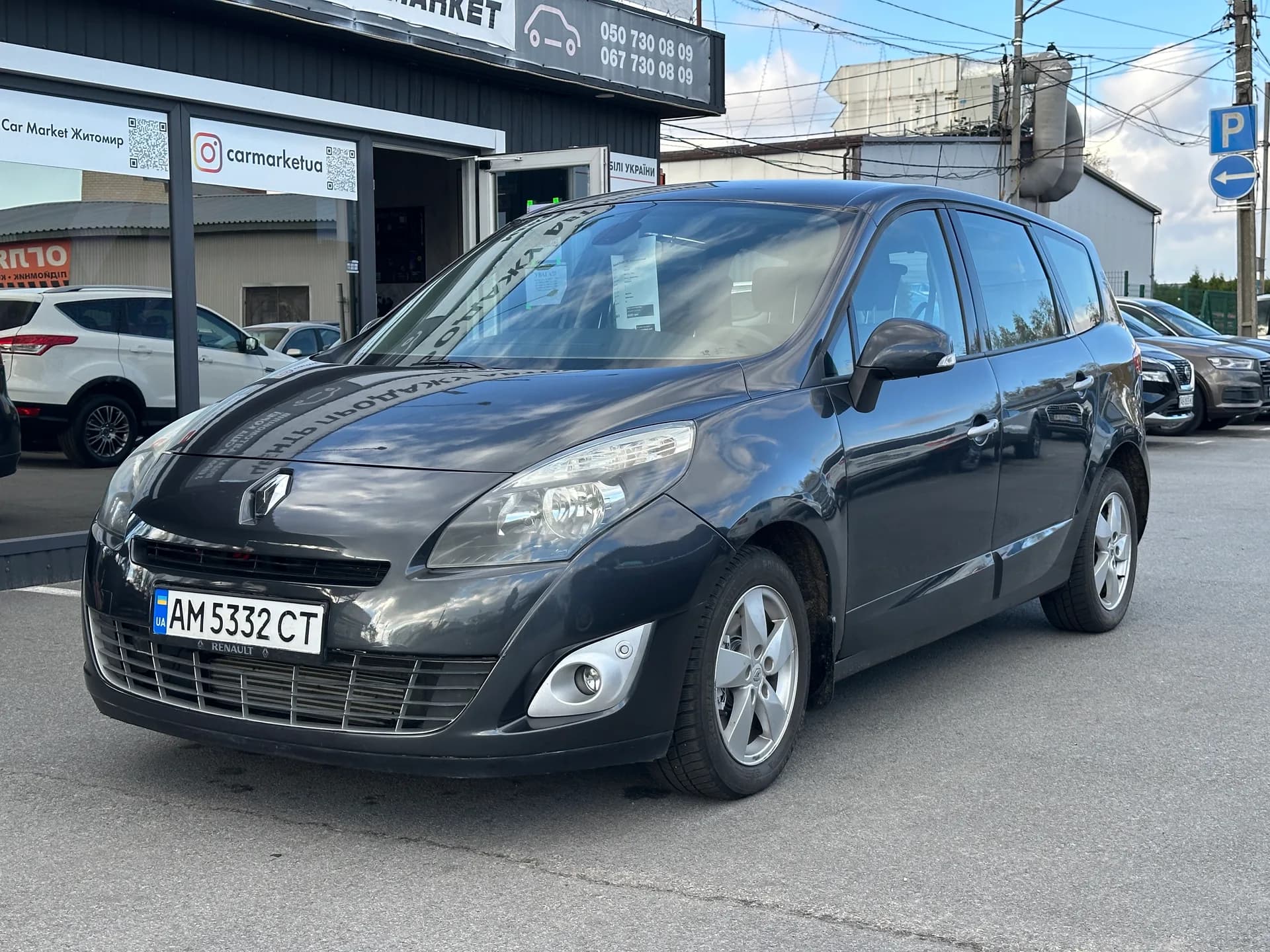 Renault Scenic — фото 1