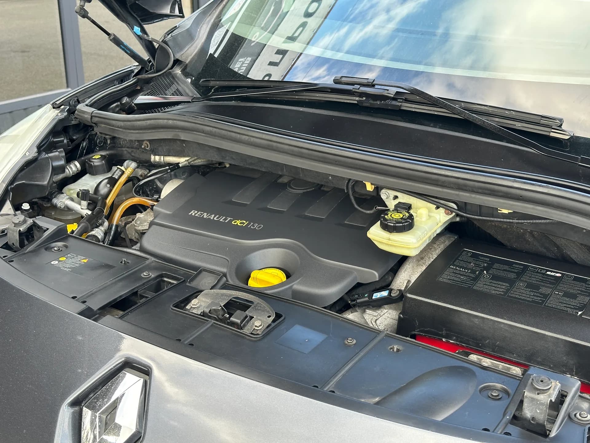 Renault Scenic — фото 11