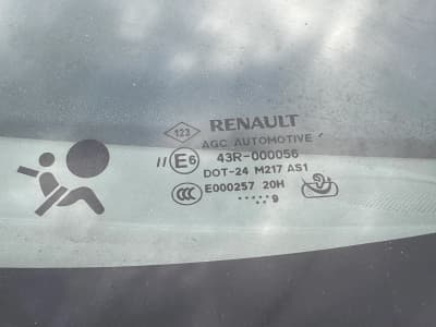Renault Scenic — фото 12