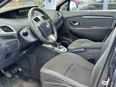 Renault Scenic — фото 5