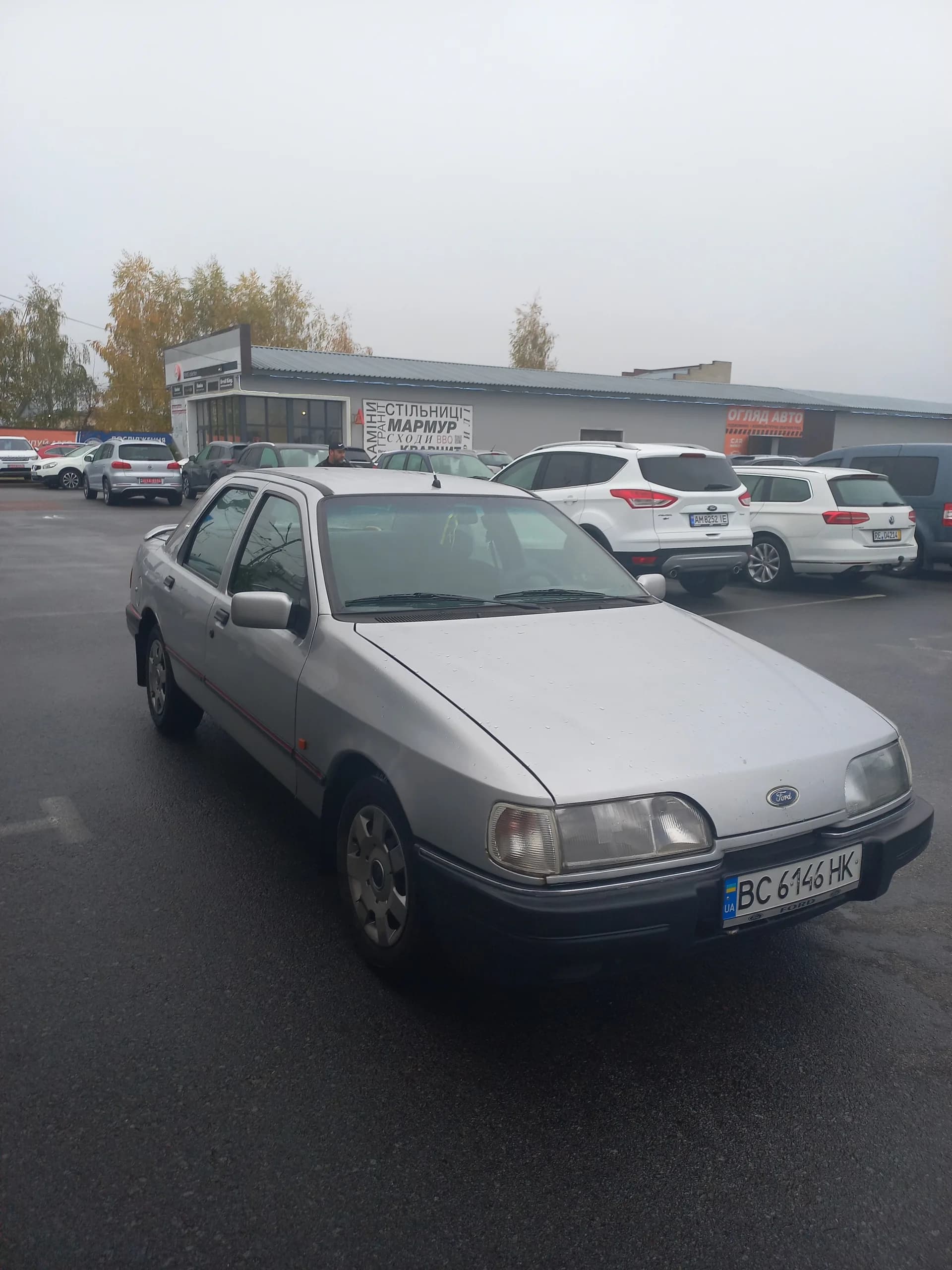 Ford Sierra — фото 1