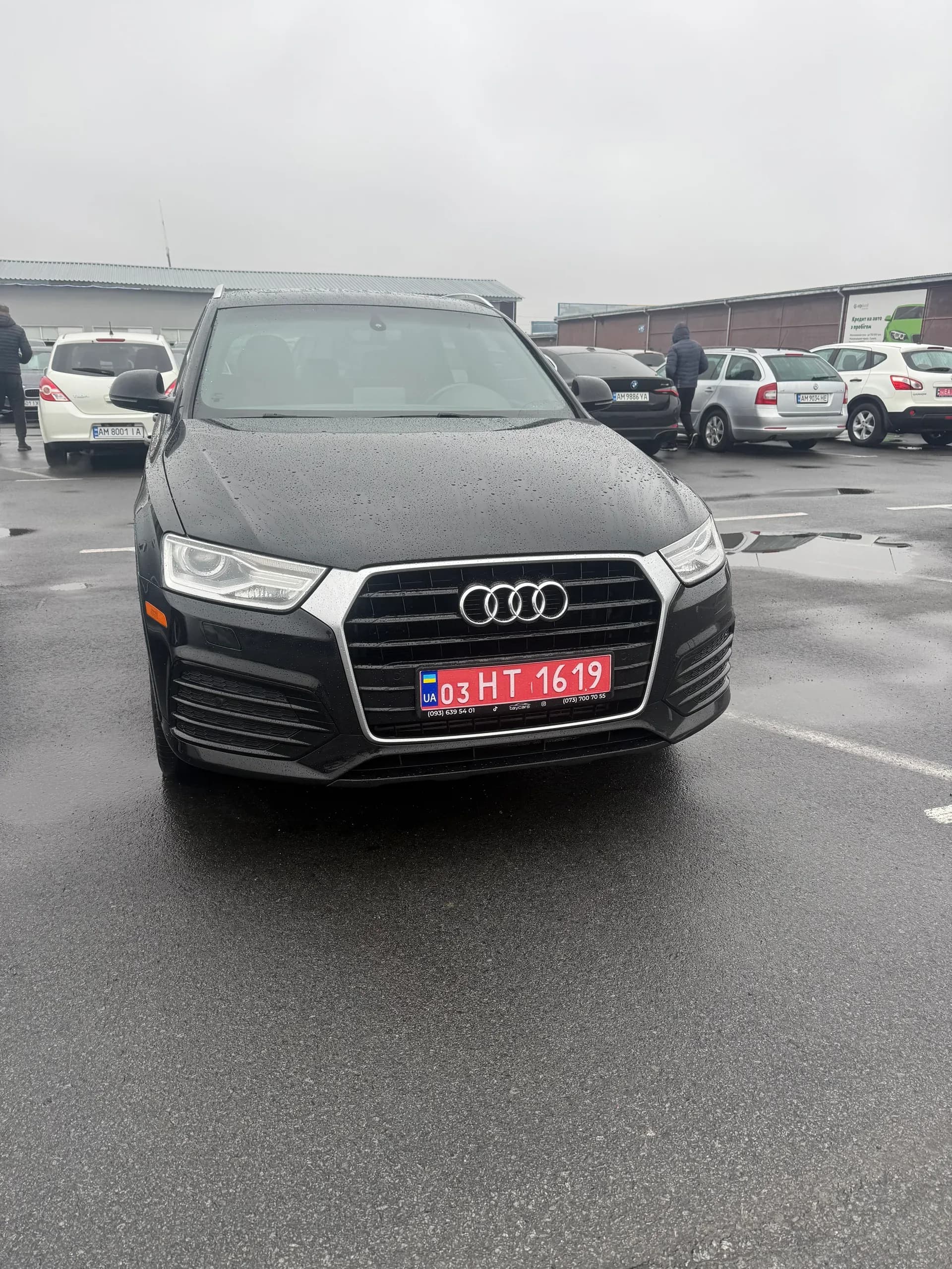 Audi Q3 — фото 1