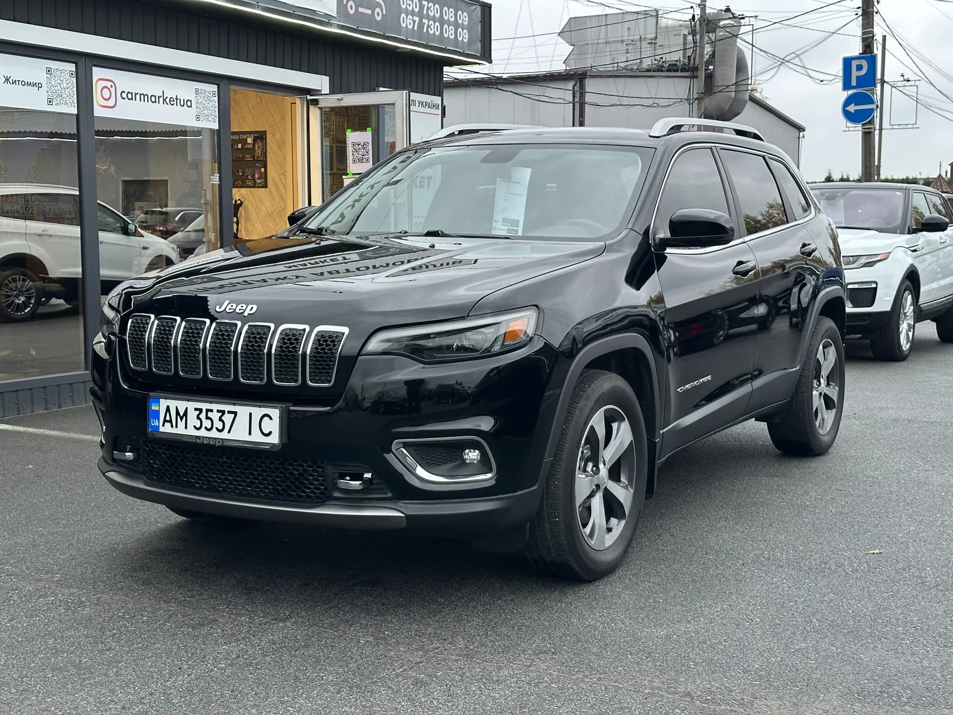 Jeep Cherokee — фото 1