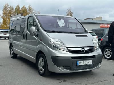 Opel Vivaro — фото 2