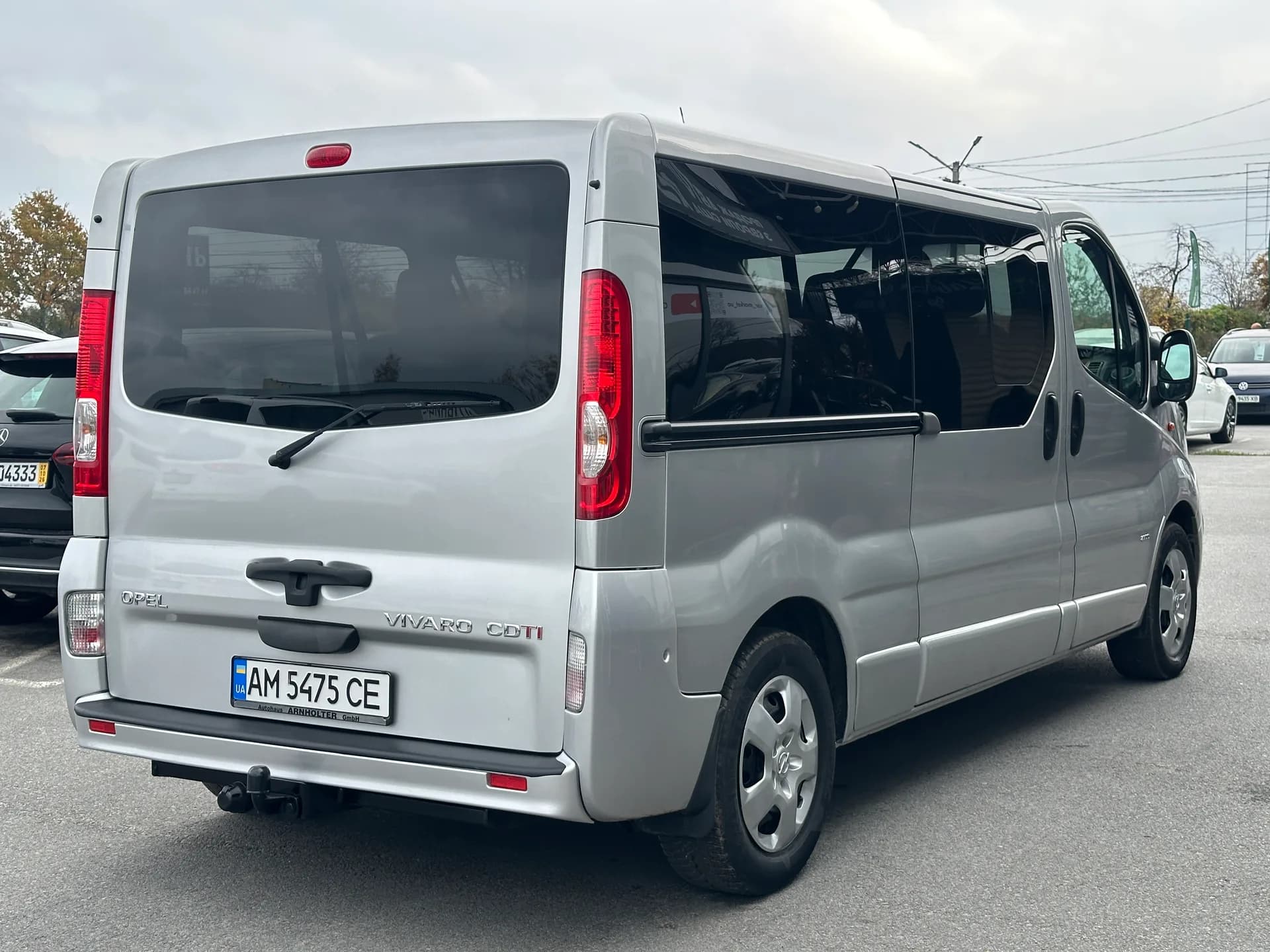 Opel Vivaro — фото 3