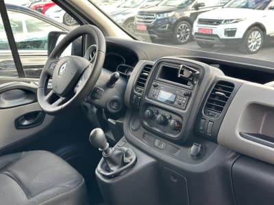 Renault Trafic — фото 8