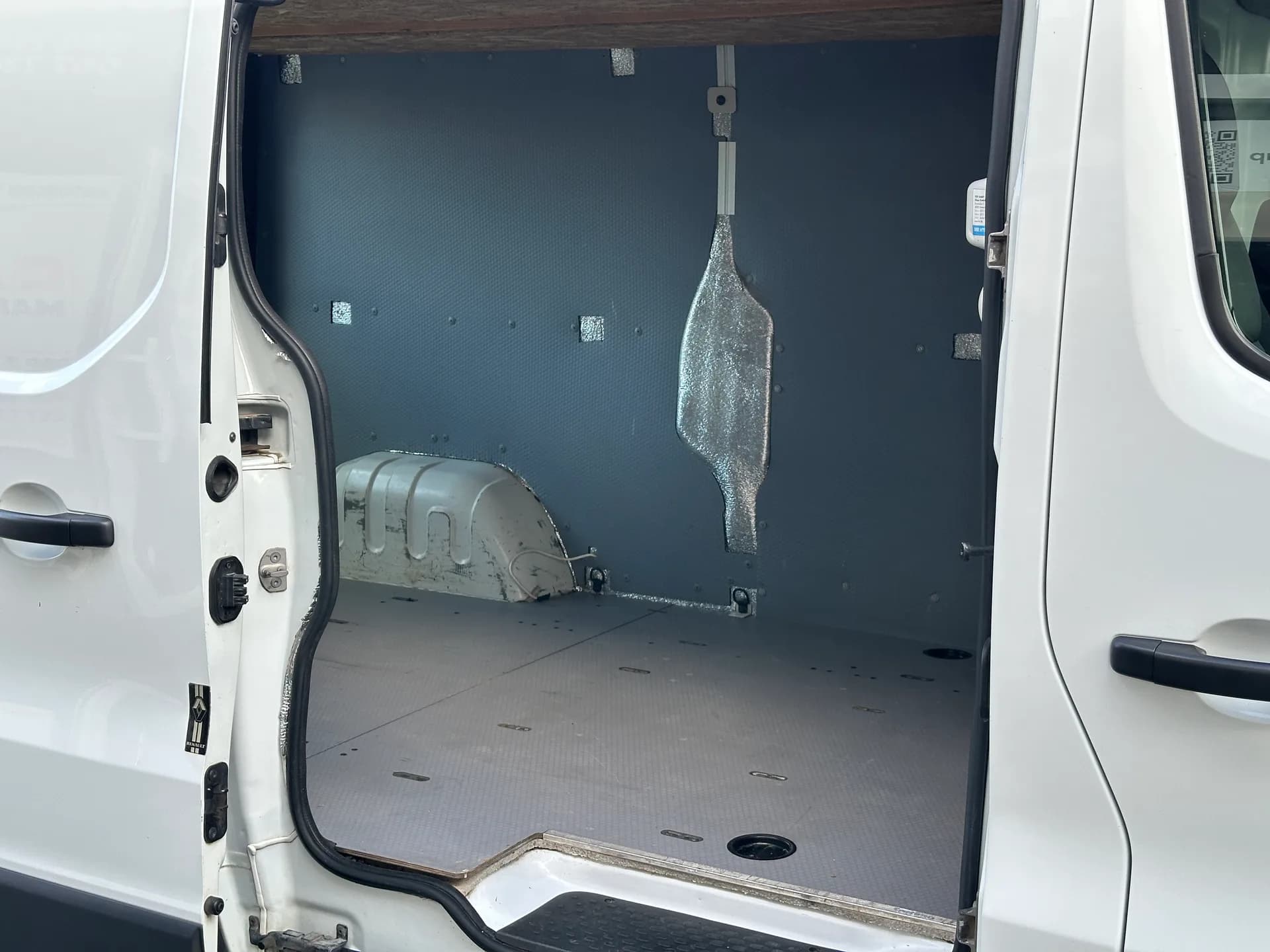 Renault Trafic — фото 10