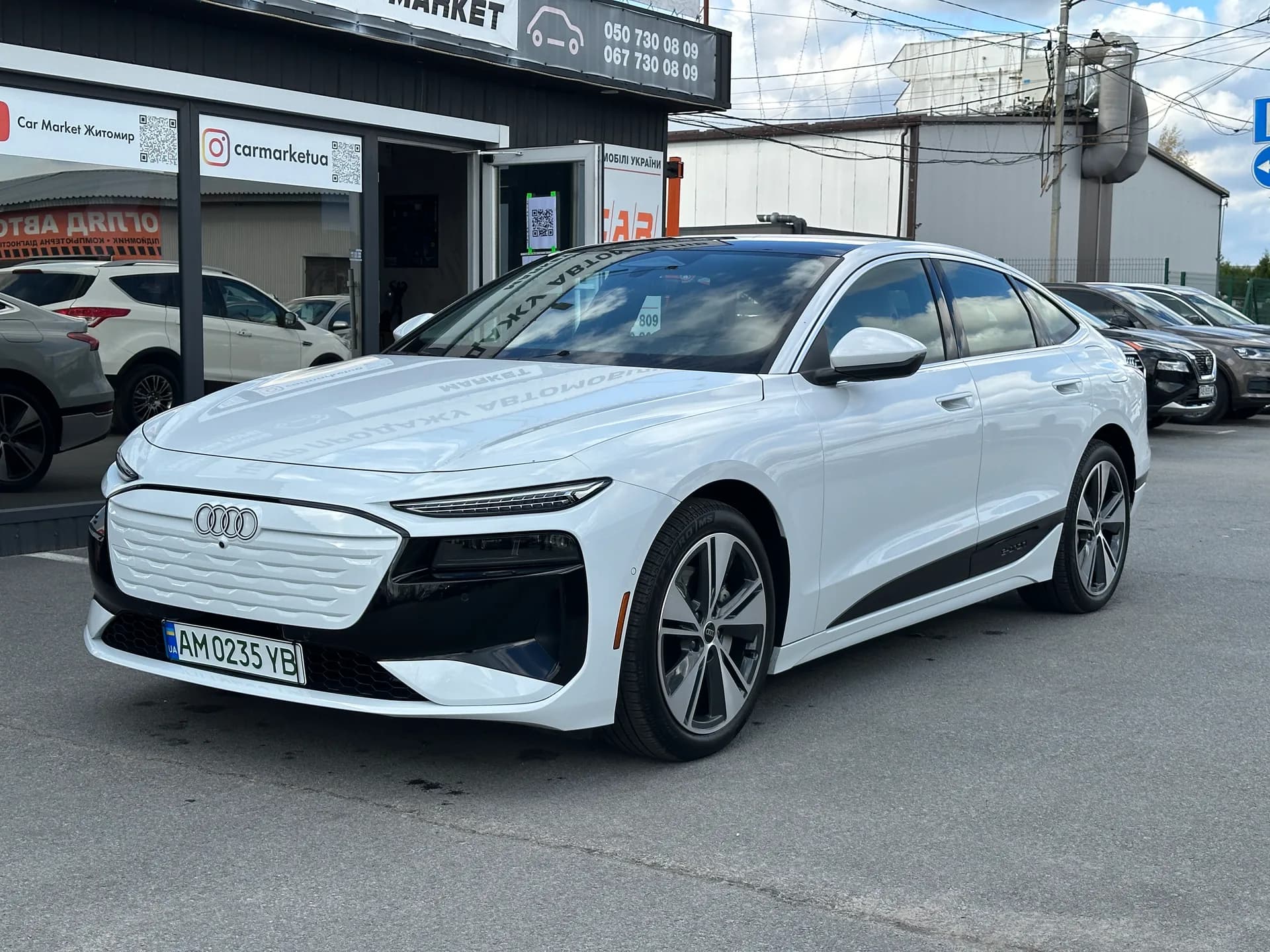 Audi A6 e-tron — фото 1