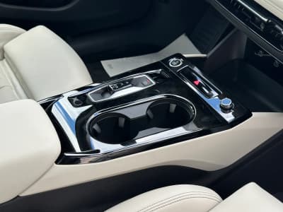 Audi A6 e-tron — фото 19