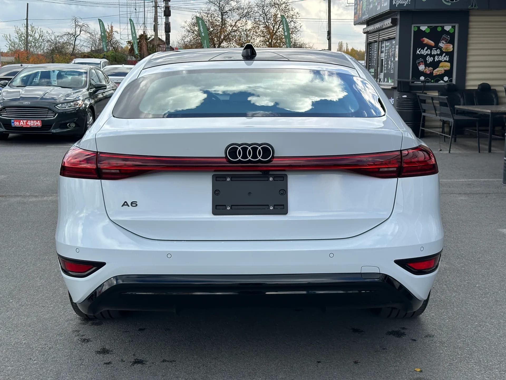 Audi A6 e-tron — фото 23