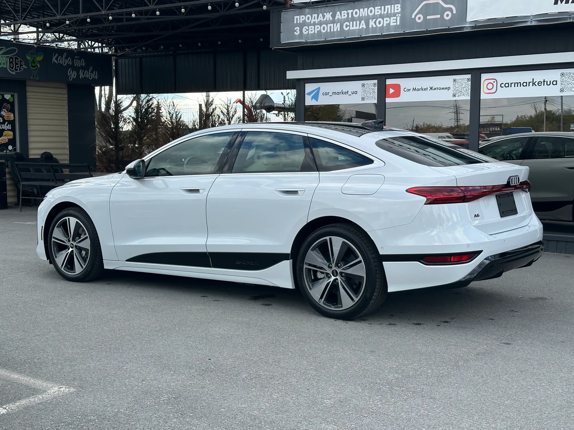 Audi A6 e-tron — фото 25