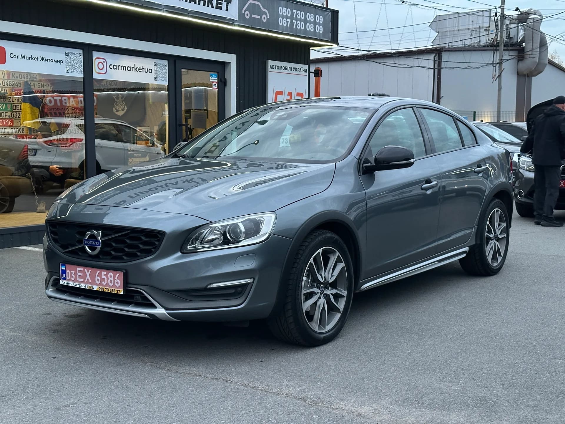 Volvo S60 Cross Country — фото 1