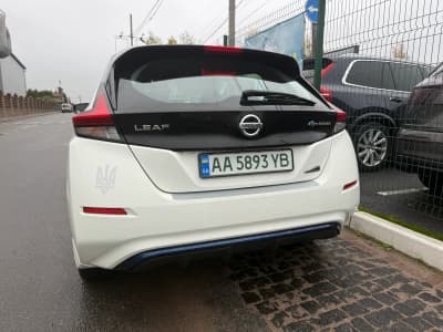 Nissan Leaf — фото 3