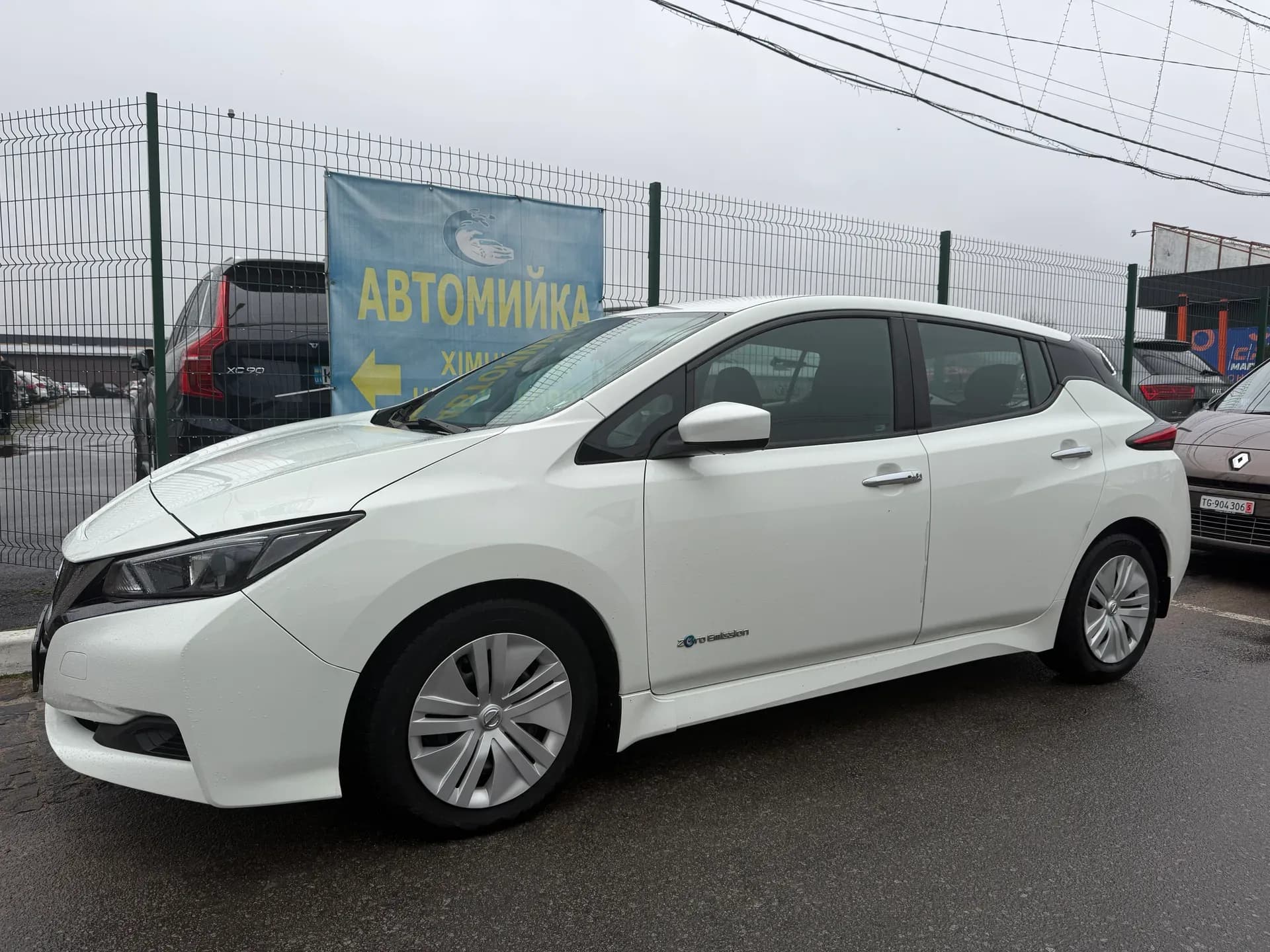 Nissan Leaf — фото 4