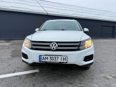 Volkswagen Tiguan — фото 2