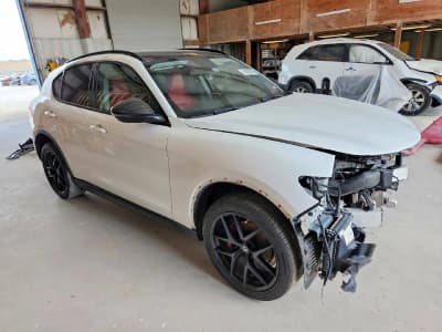 Alfa Romeo Stelvio — фото 3