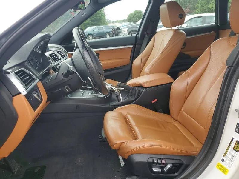 BMW 3 Series — фото 10