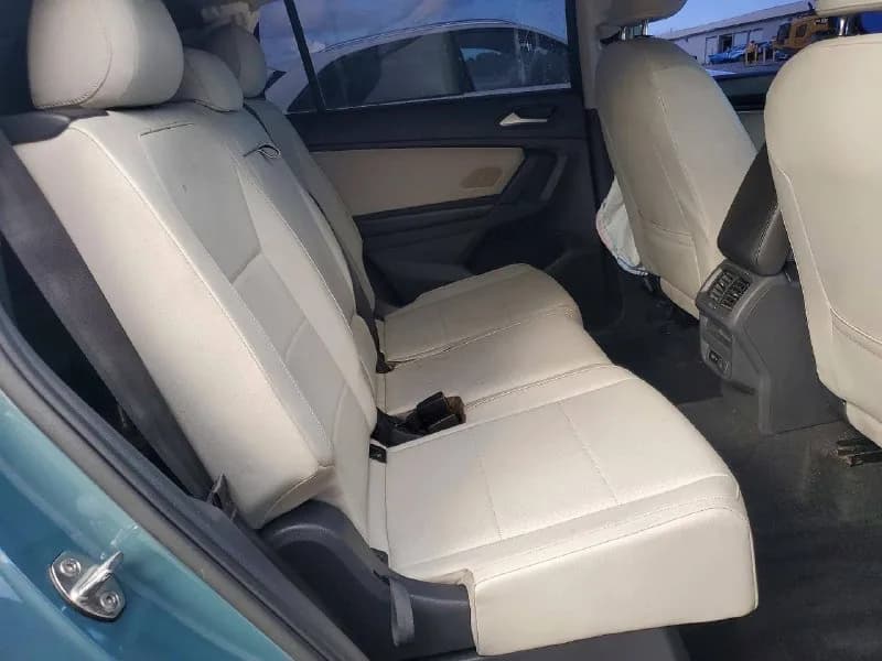 Volkswagen Tiguan — фото 9