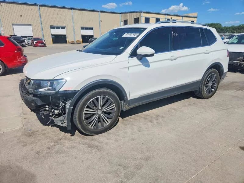 Volkswagen Tiguan — фото 1