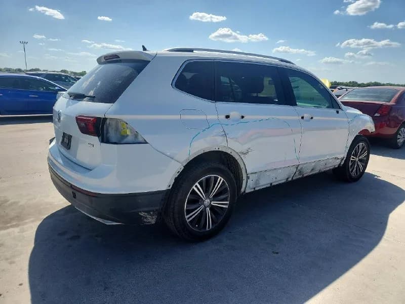 Volkswagen Tiguan — фото 5