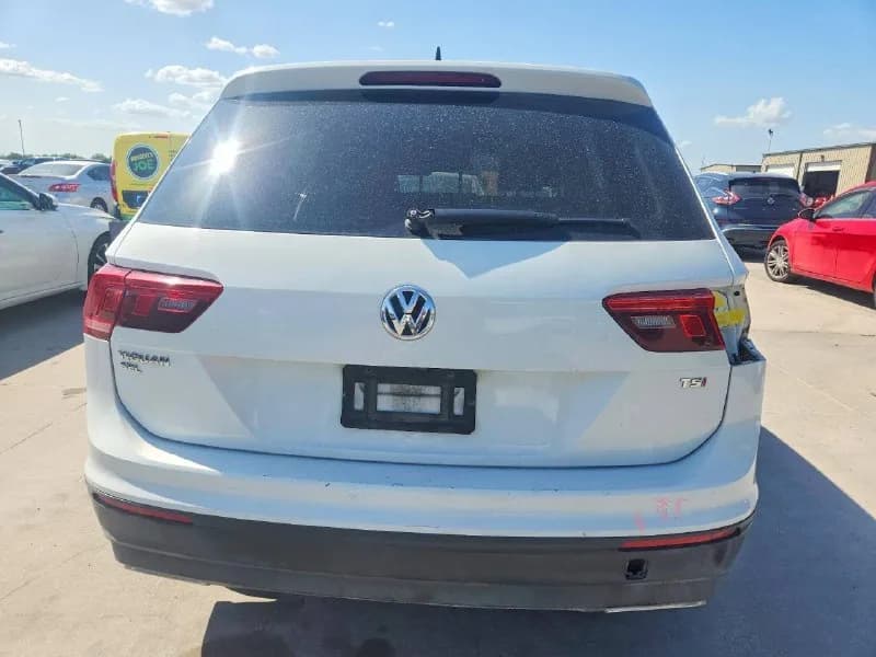 Volkswagen Tiguan — фото 6