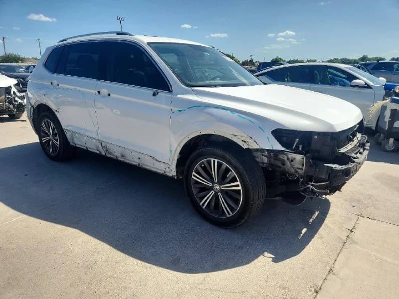 Volkswagen Tiguan — фото 4