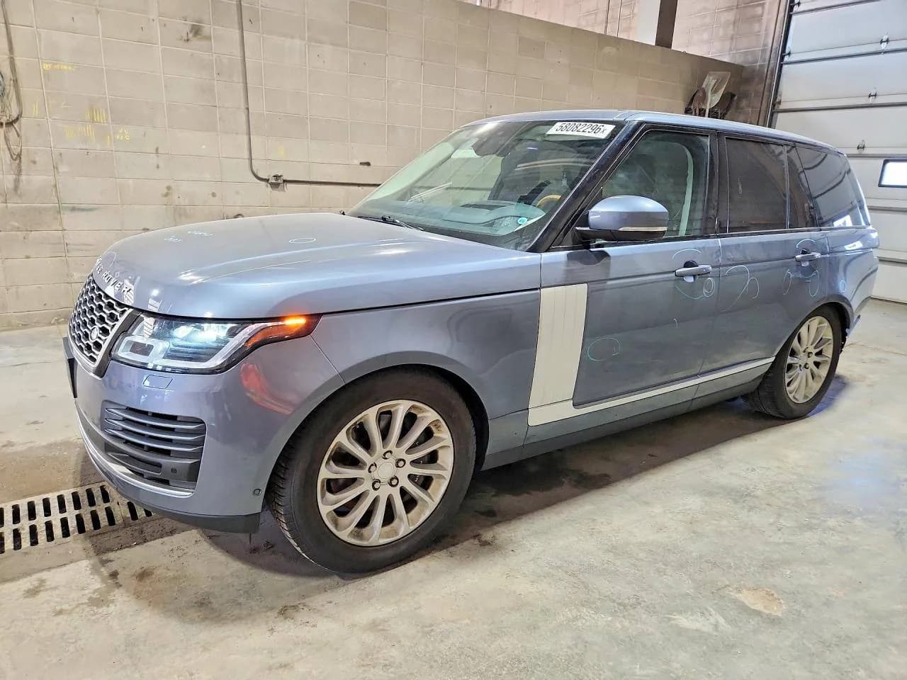 Land Rover Range Rover — фото 1