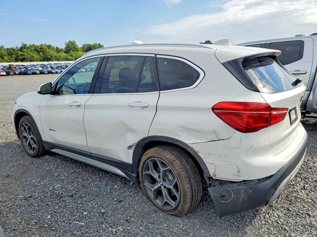 BMW X1 — фото 2