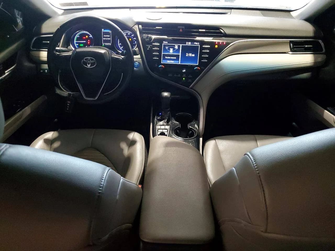 Toyota Camry — фото 10