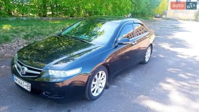 Honda Accord — фото 1