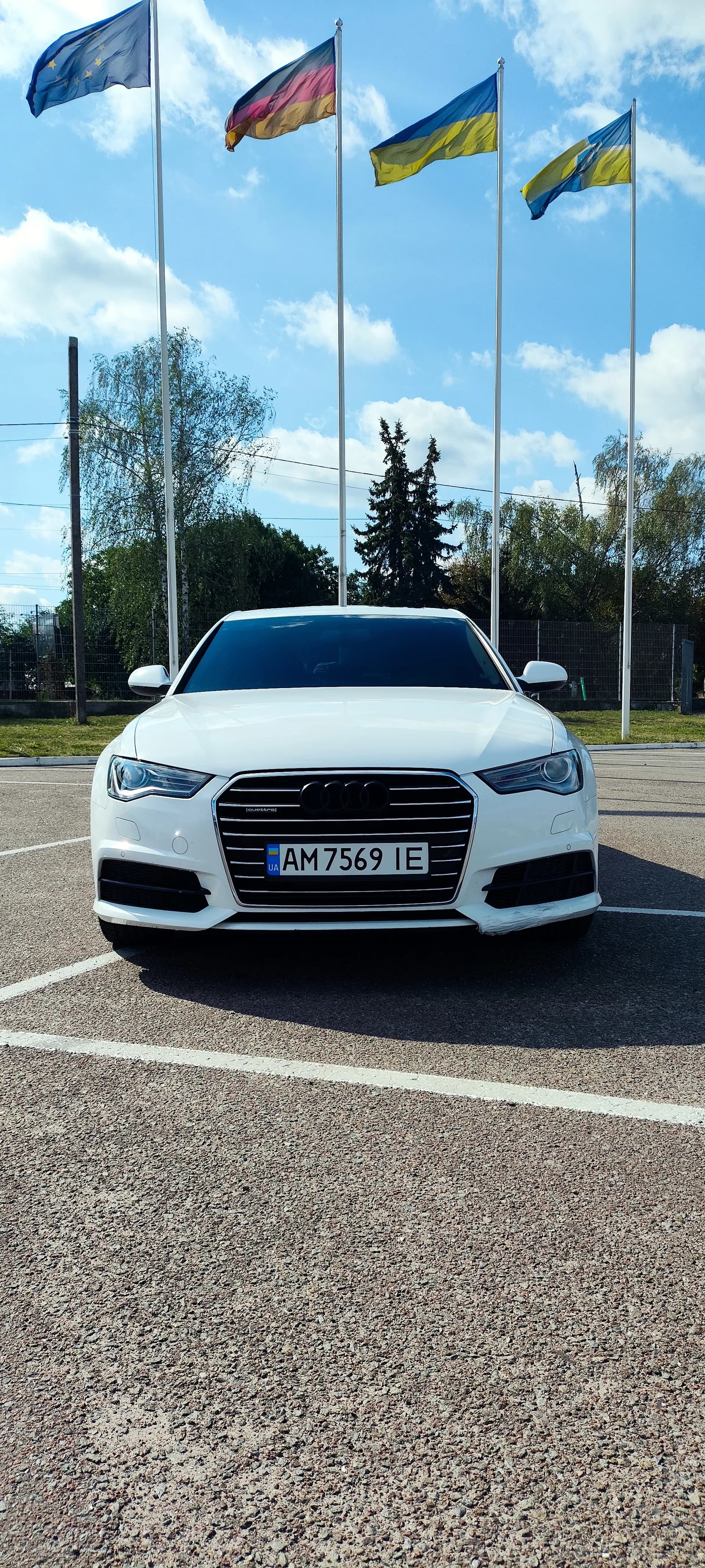 Audi A6 — фото 1