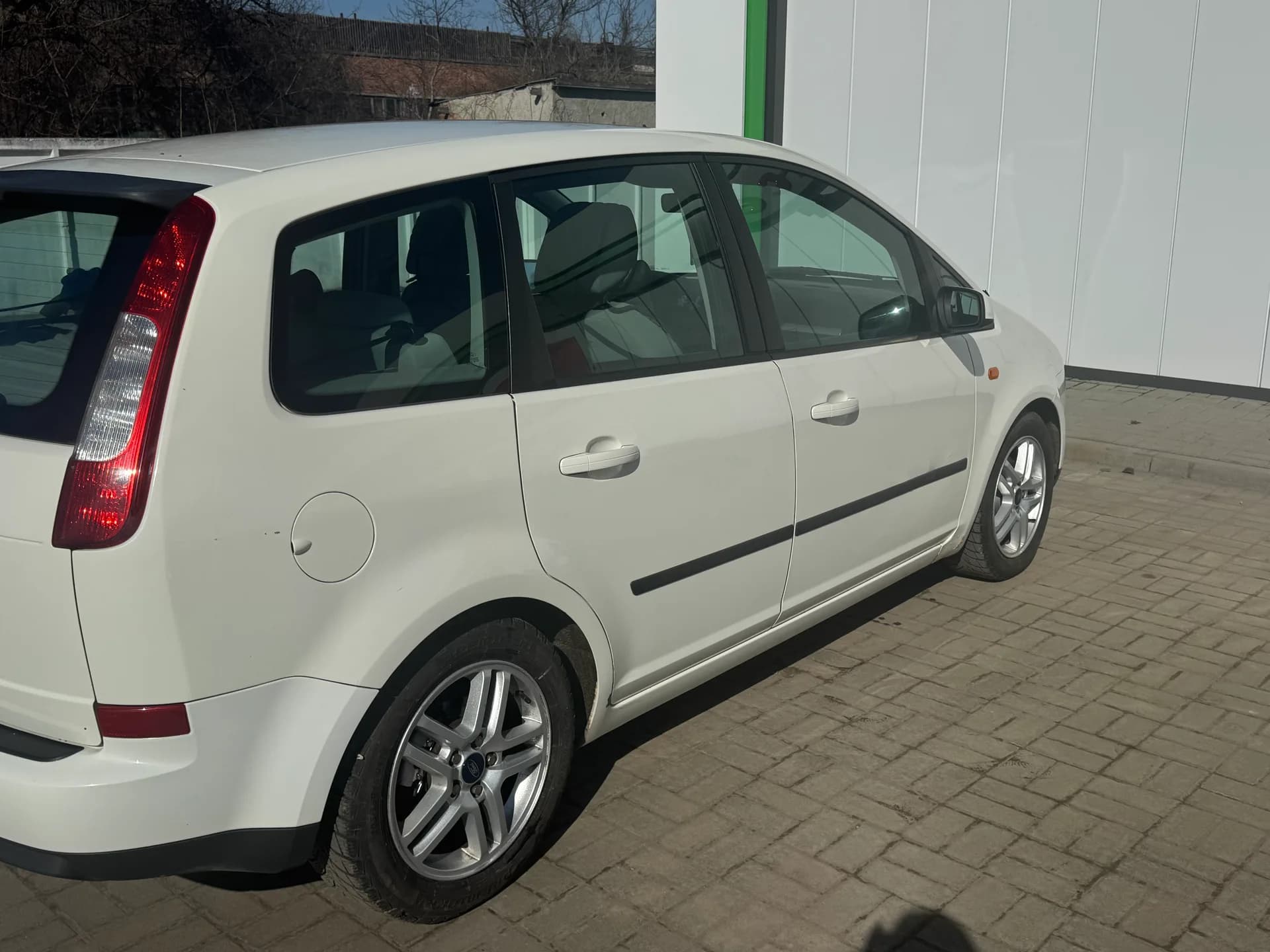Ford C-Max — фото 2