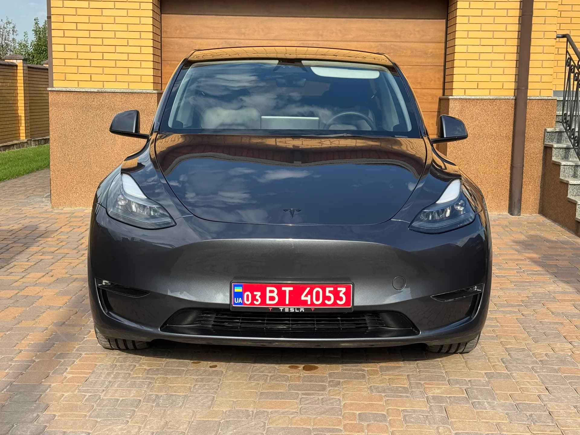 Tesla Model Y — фото 9