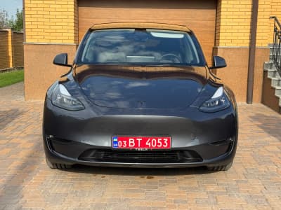 Tesla Model Y — фото 9