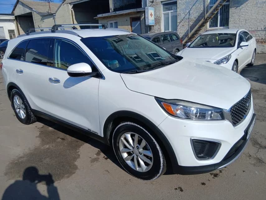 Kia Sorento — фото 4
