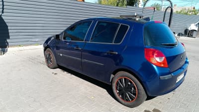 Renault Clio — фото 3