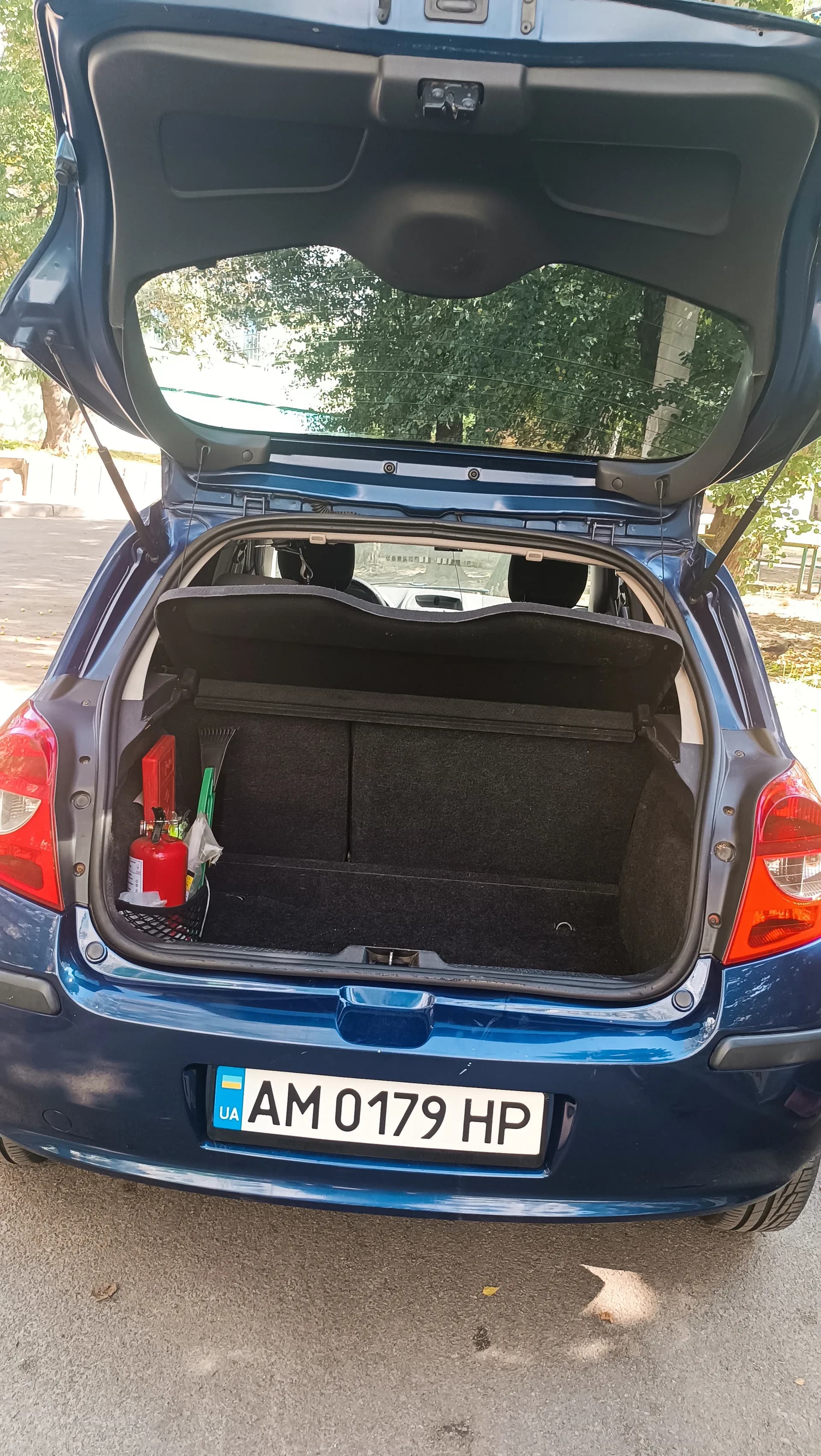 Renault Clio — фото 12